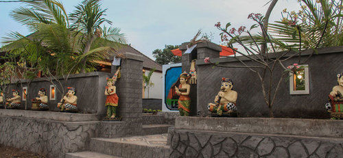 Dinatah Hotel