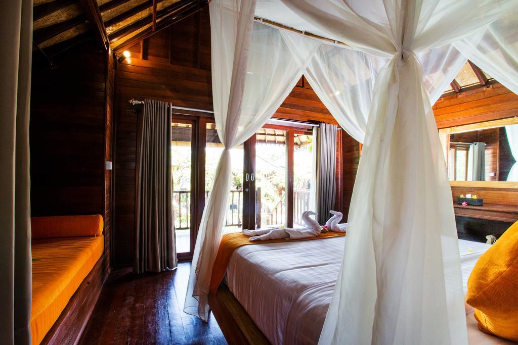 Dinatah Lembongan 4*